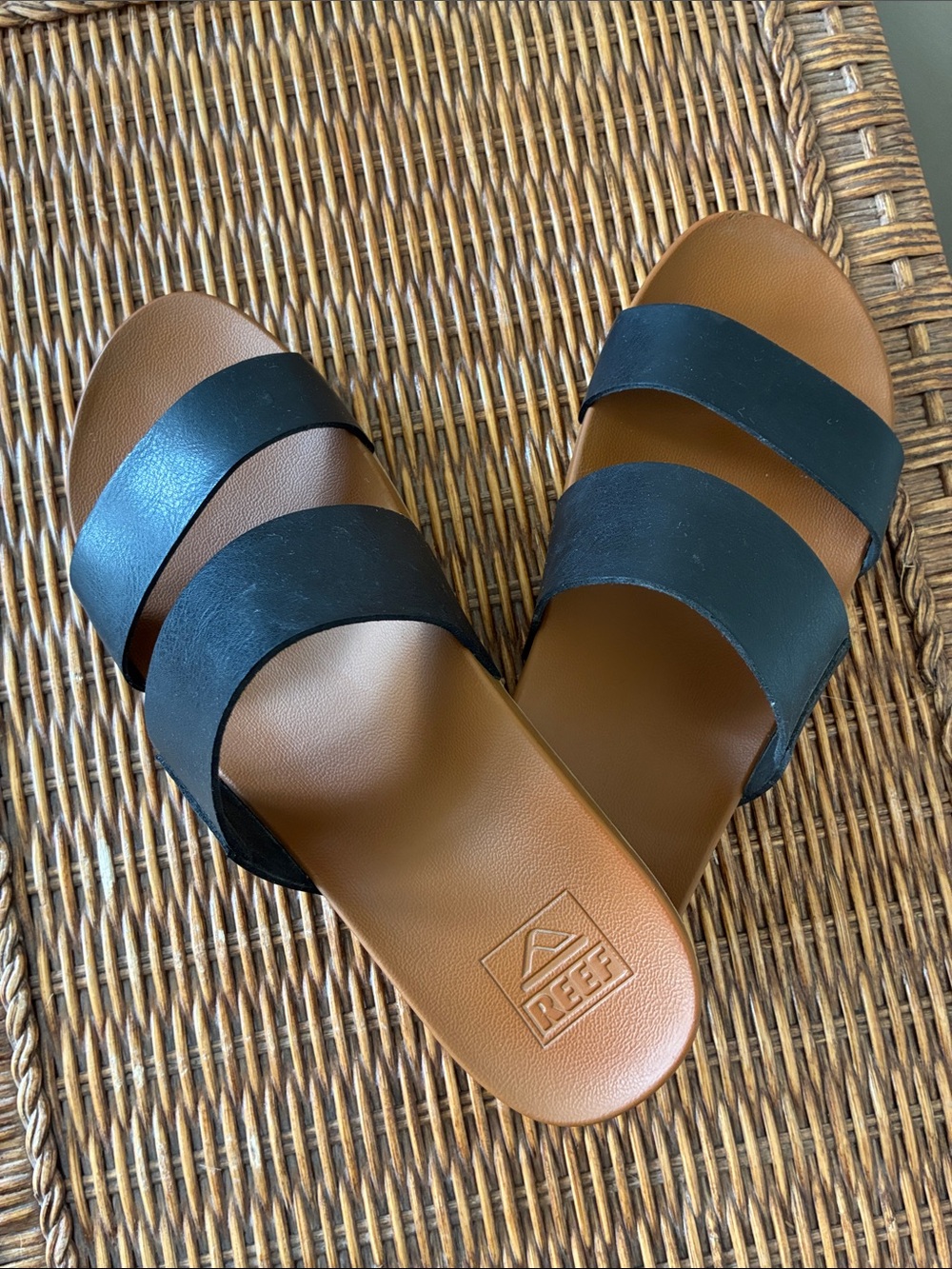 Reef Women’s Black & Tan Double Strap Slide Sandals - Picture 2 of 2
